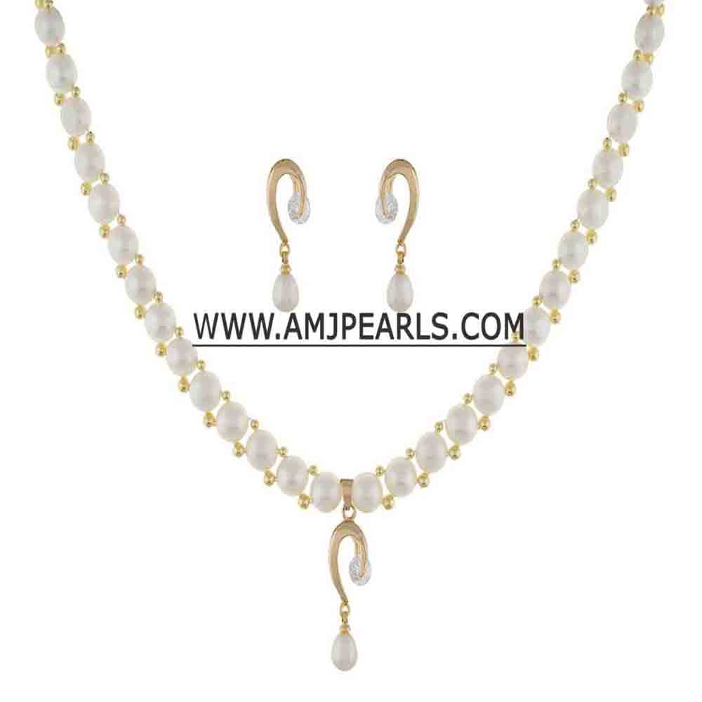 PEARLS-NECKLACES