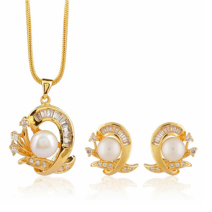 PEARL PENDENT SETS